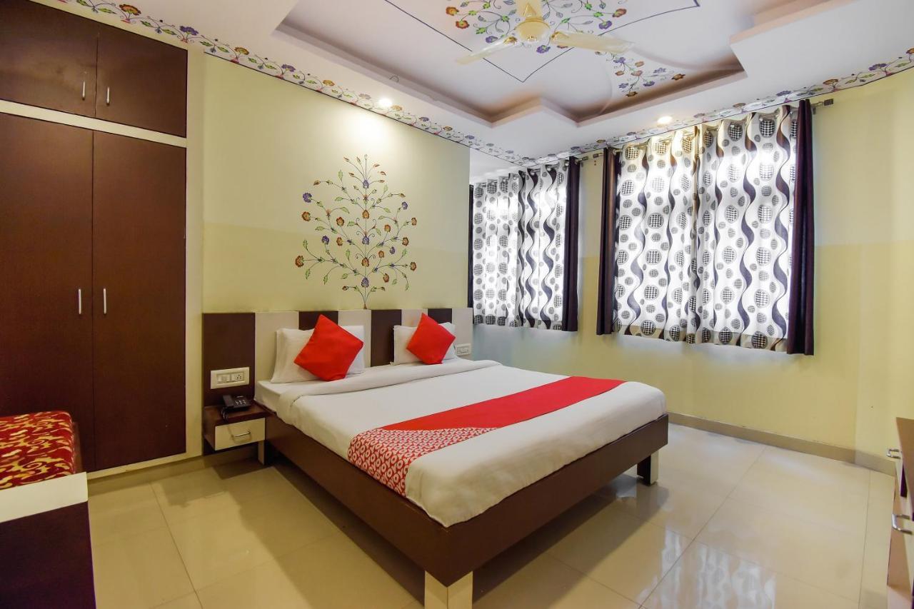 Oyo 11389 Hotel Ng Palace Jaipur Eksteriør bilde
