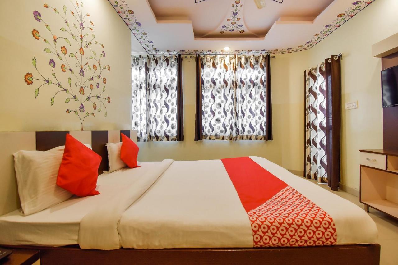 Oyo 11389 Hotel Ng Palace Jaipur Eksteriør bilde